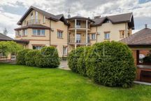 Оренда розкішного будинку 912 м² на березі річки Козинка, с. Козин