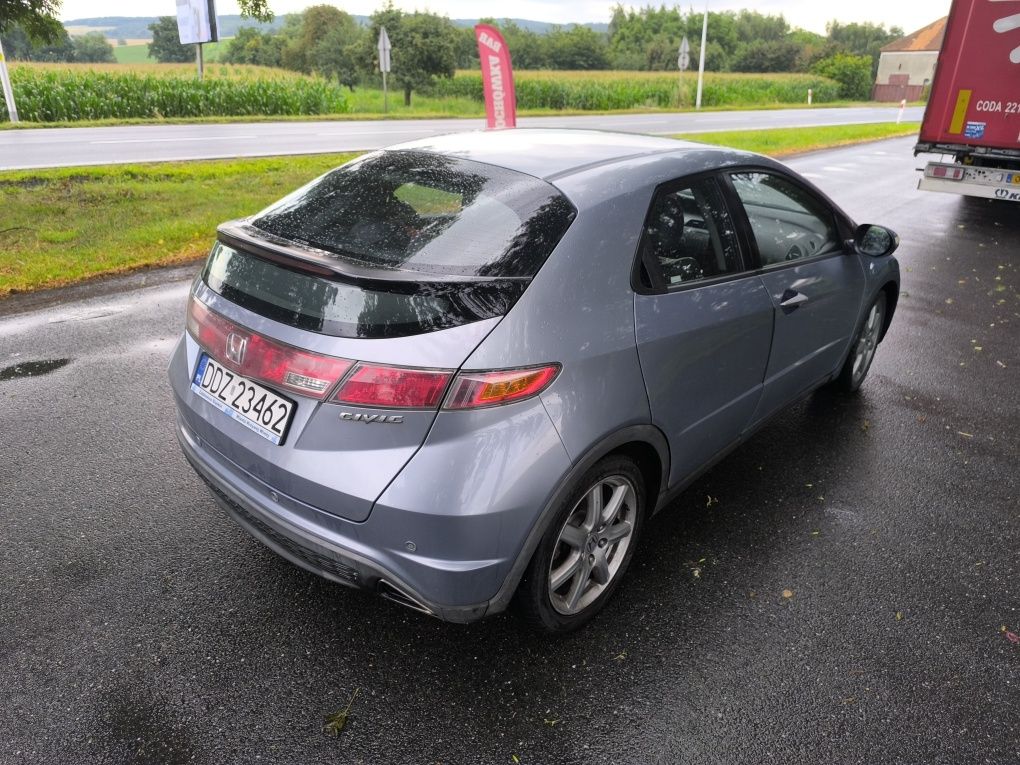 Honda Civic VIII  2.2 ictdi