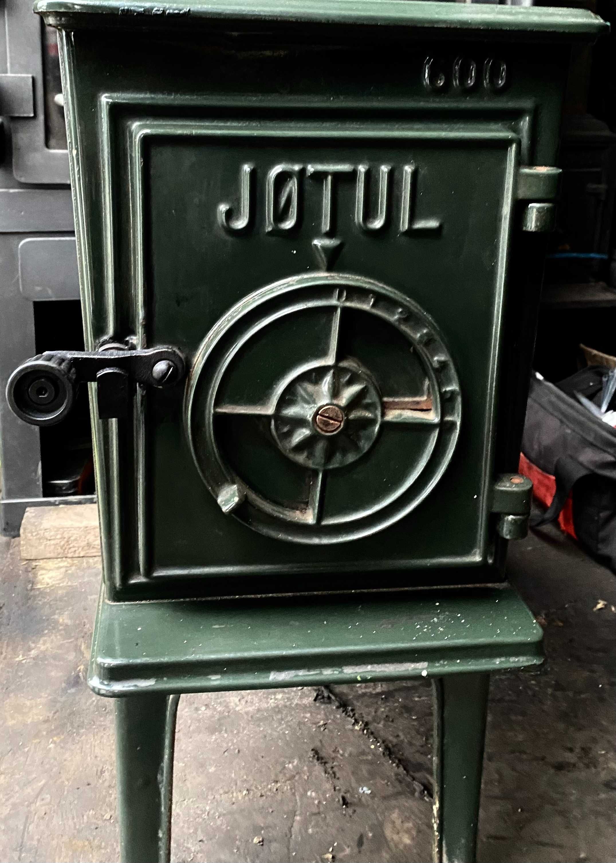 * Jotul 600! & Jotul 600!