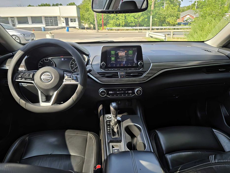 Nissan Altima      2019