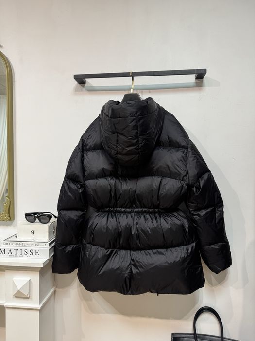 Пуховик Акнє 2025/26