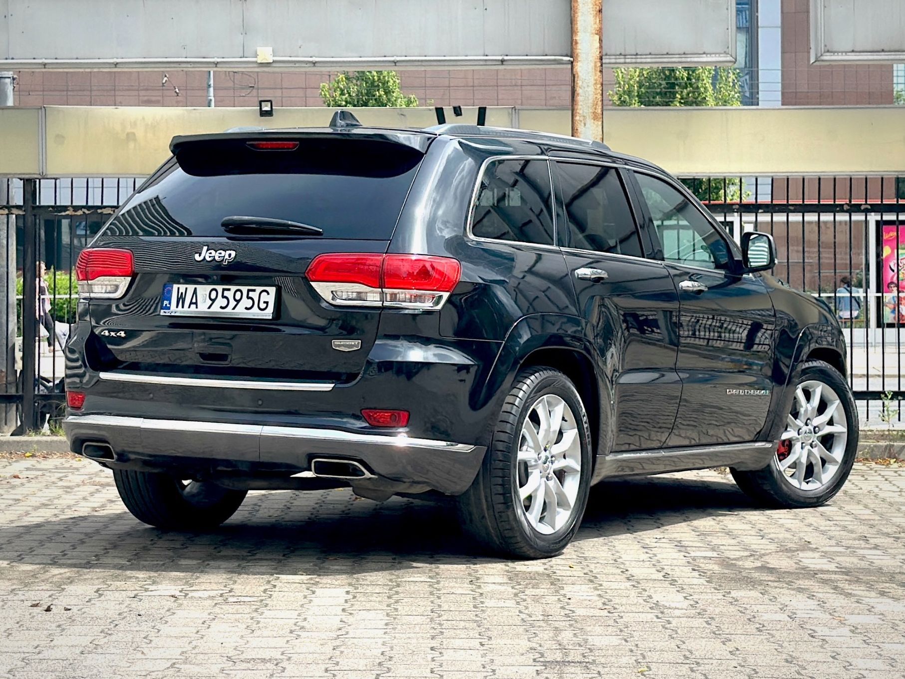 Jeep Grand Cherokee JGC Summit z Polskiego Salonu, Bezwypadkowy, ACC, Pneumatyka, LPG