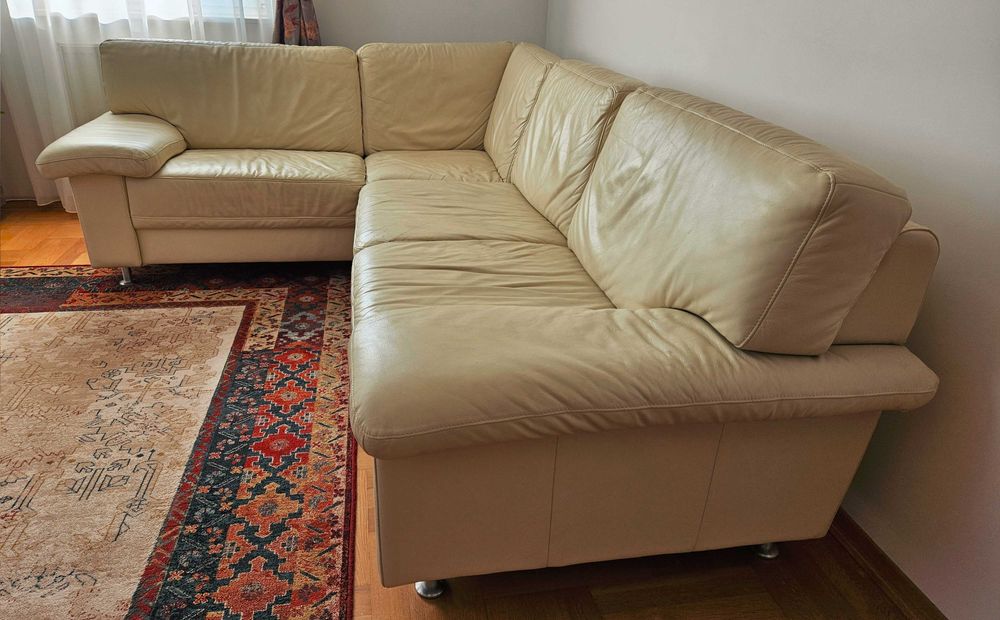 Narożnik z funkcją spania, 195/258cm, skóra naturalna, kolor ecru.