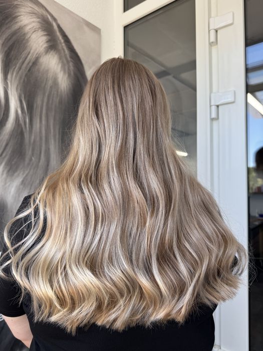 Перукар-колорист Фарбування Стрижка Дорогожичі Сирець ЖК Місто Квітів