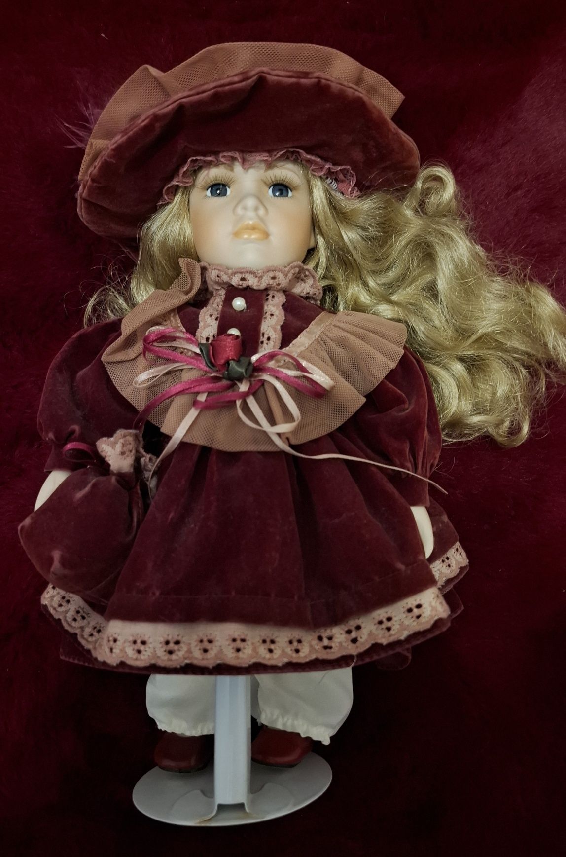 Lalka porcelanowa Leonardo Collection