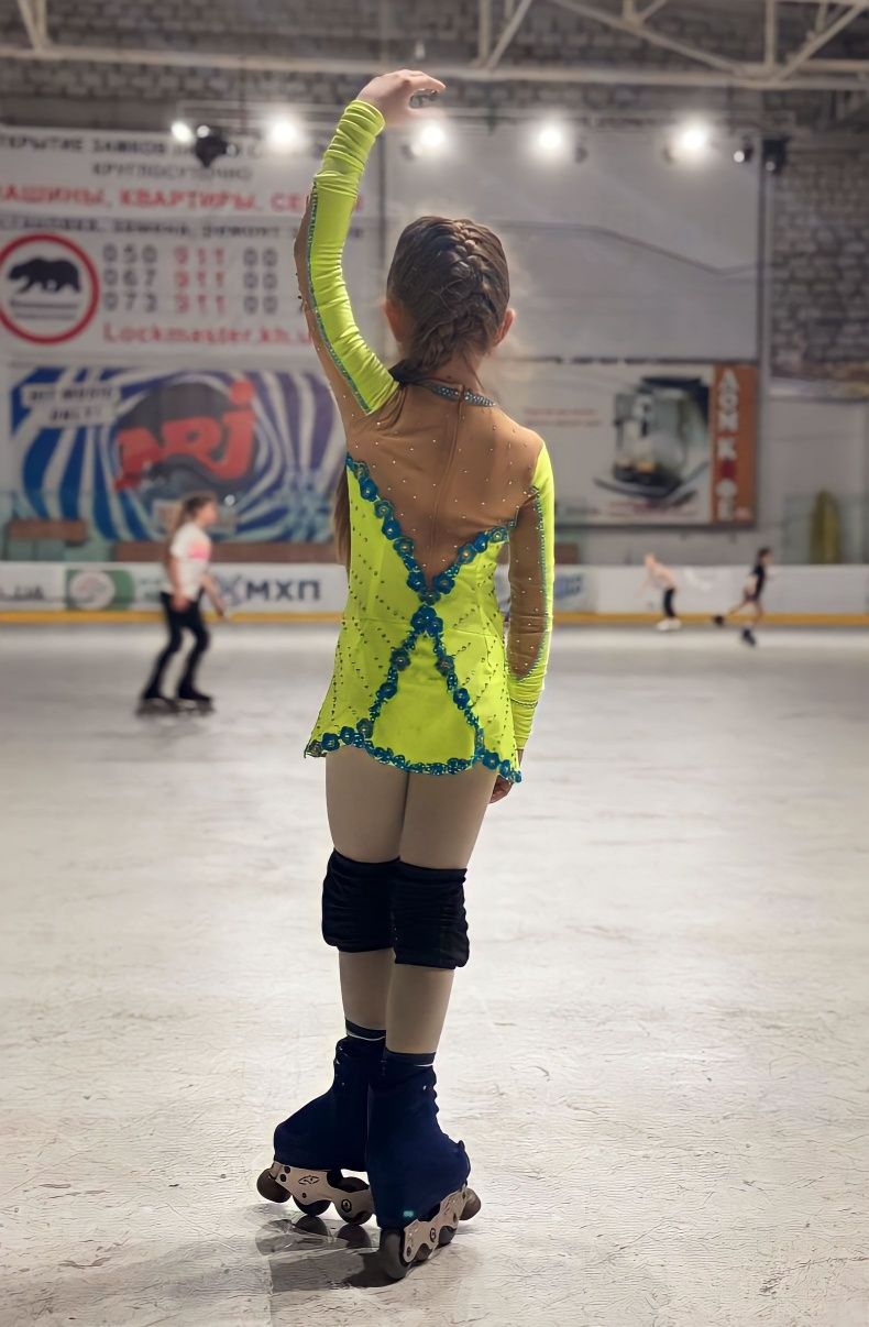 Костюм платье для фигурного катания, художественной гимнастики