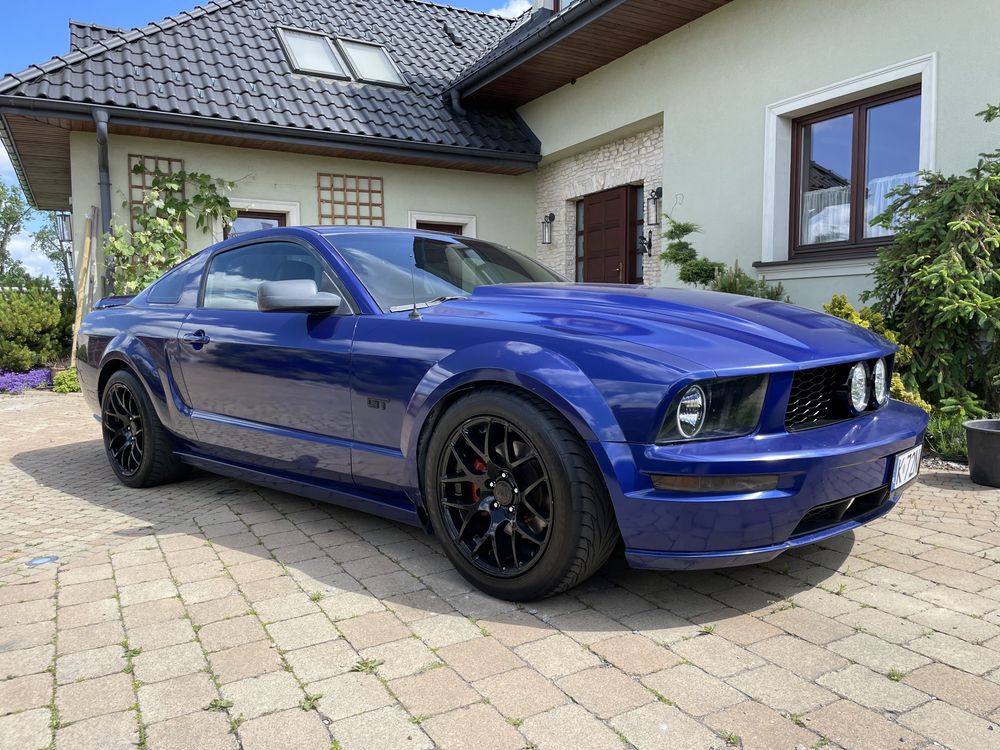 Ford Mustang GT 4.6l V8 manual Flowmaster