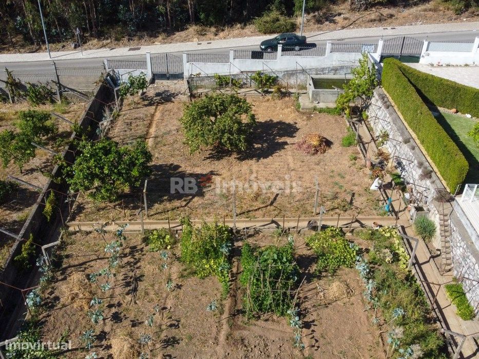 Terreno urbano próximo do Parque Verde do Bonito no Entroncamento -...