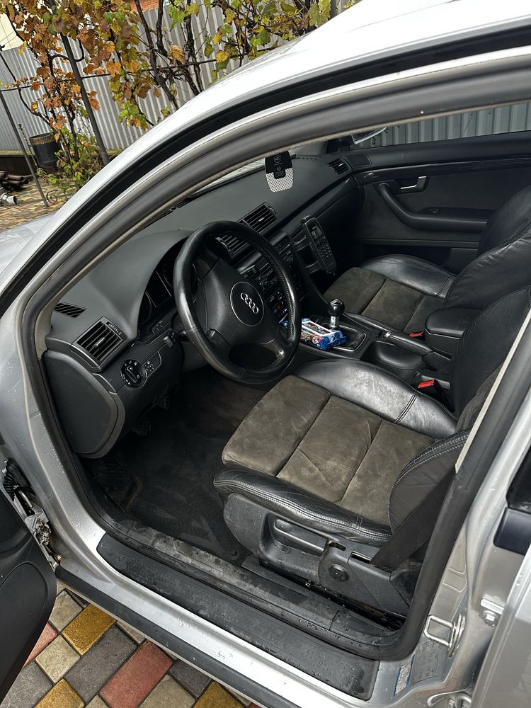 Розборка Audi A4 B6, 2.5TDi, 6-пка, 2003р, є всі запчастини