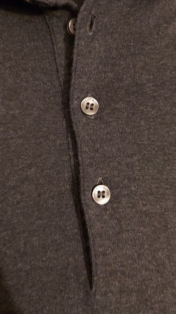 Hugo Boss męska bluzka       rozmiar S/M  prima cotton