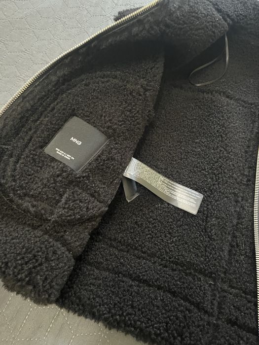 Продам дублянку Mango