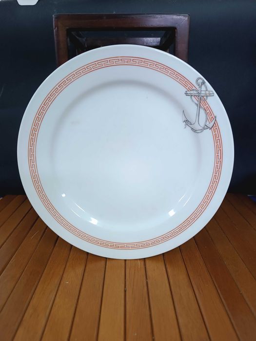 Raro prato Vista Alegre marca Azul tematica Marinha