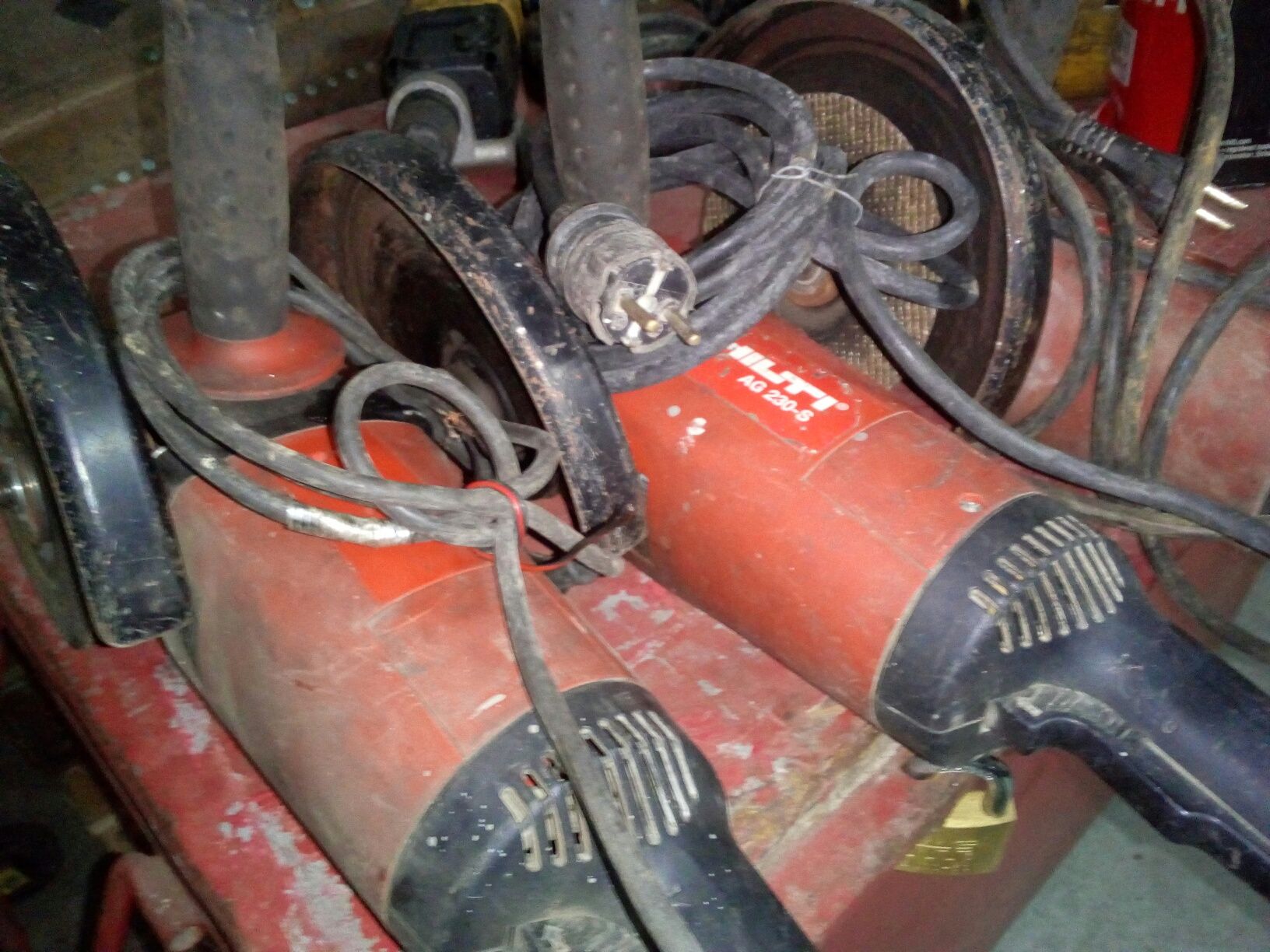 Retificadoras/rebarbadoras grandes Hilti