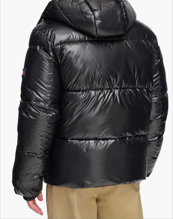 Tommy Hilfiger пуховик оригинал xl