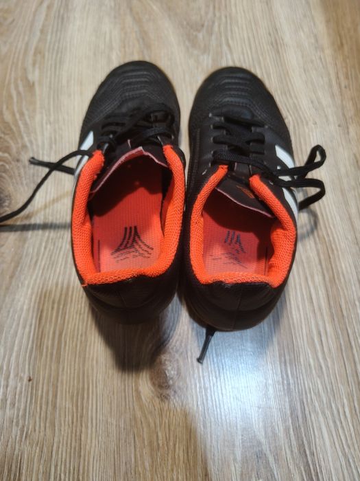 Halówki Adidas Predator rozmiar 33