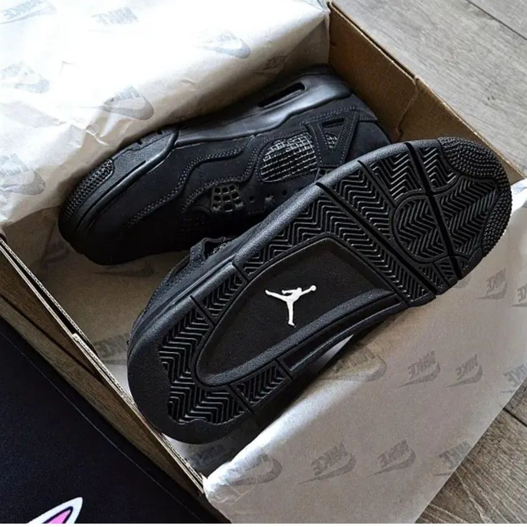 Кроссовки Nike Air Jordan 4 Retro Black