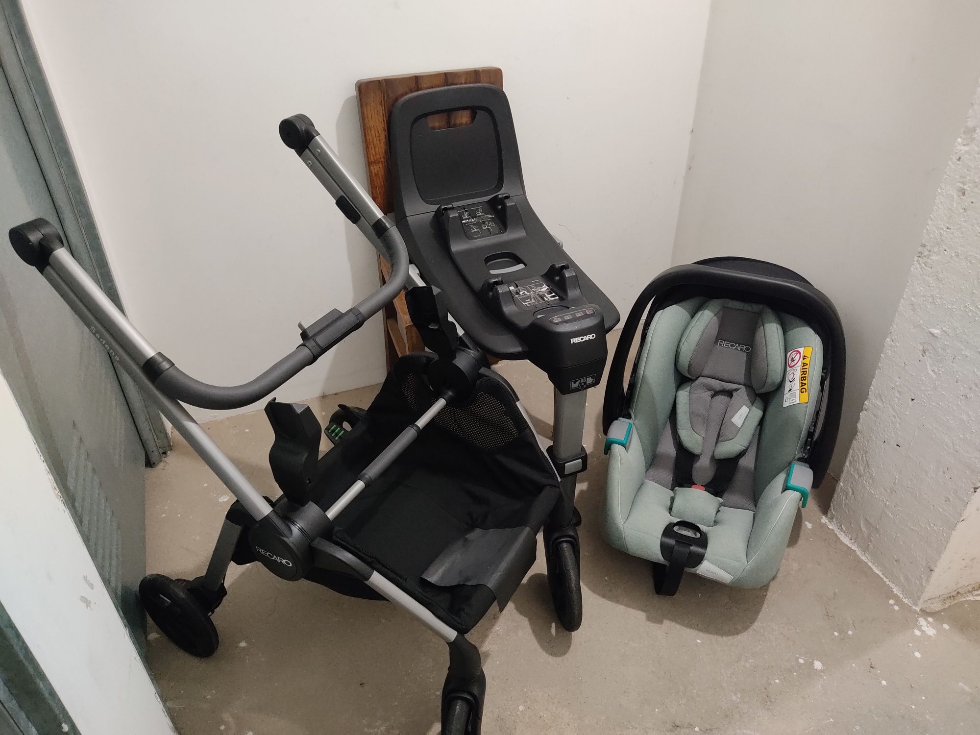 Carrinho Bebé + Ovo + Isofix