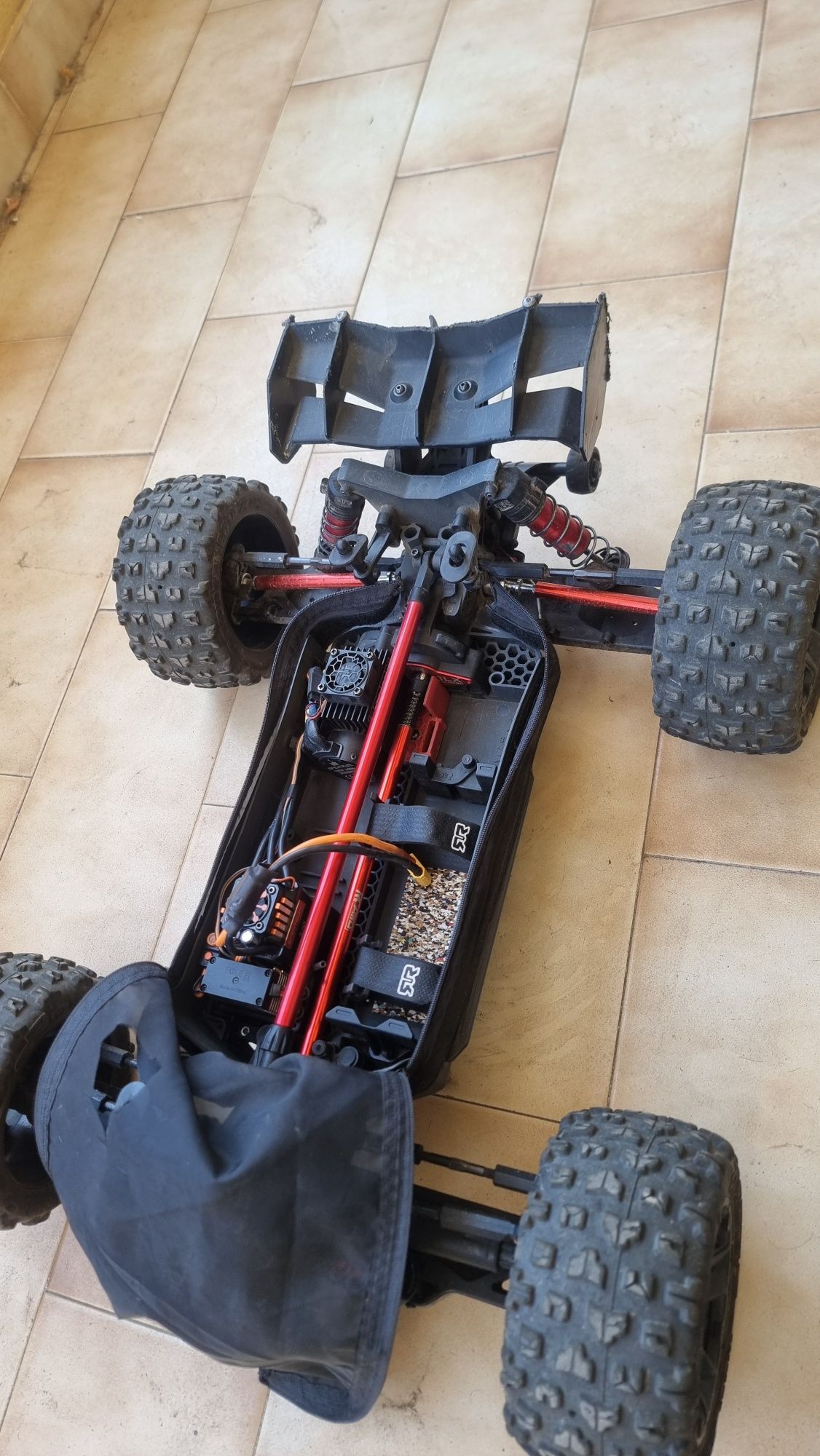 Arrma kraton 4s v2