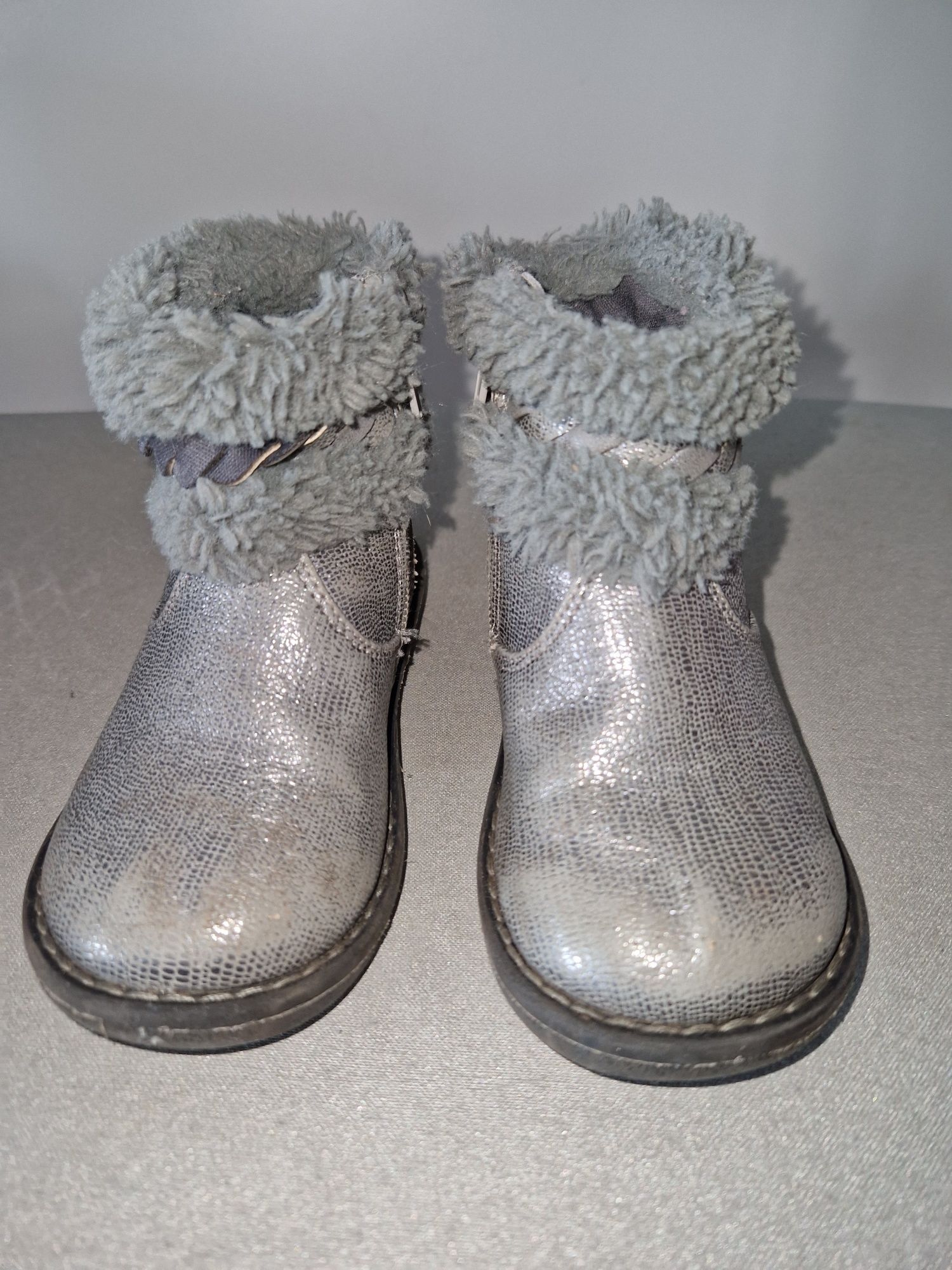 Buty botki jesienne zimowe dziewczęce kozaczki r. 23