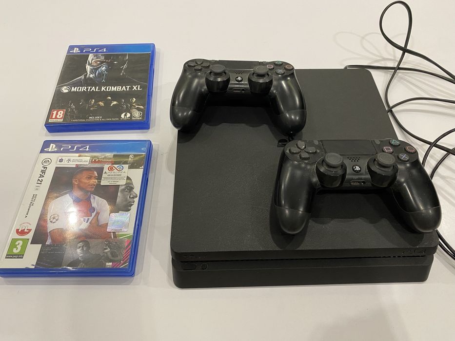 PlayStation 4 Slim 1 TB + 2 геймпади + ігри