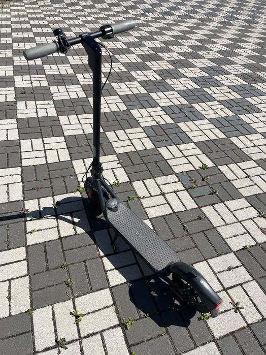Електросамокат ninebot kickscooter F25E