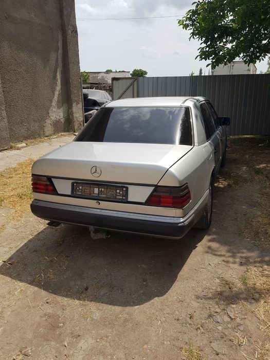 Mercedes W124 E250 1990г om602td