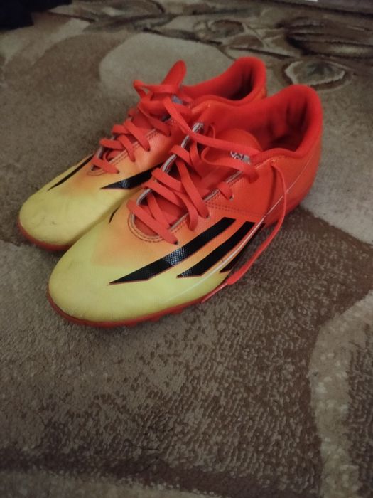 Haluwki adidas 40 2/3