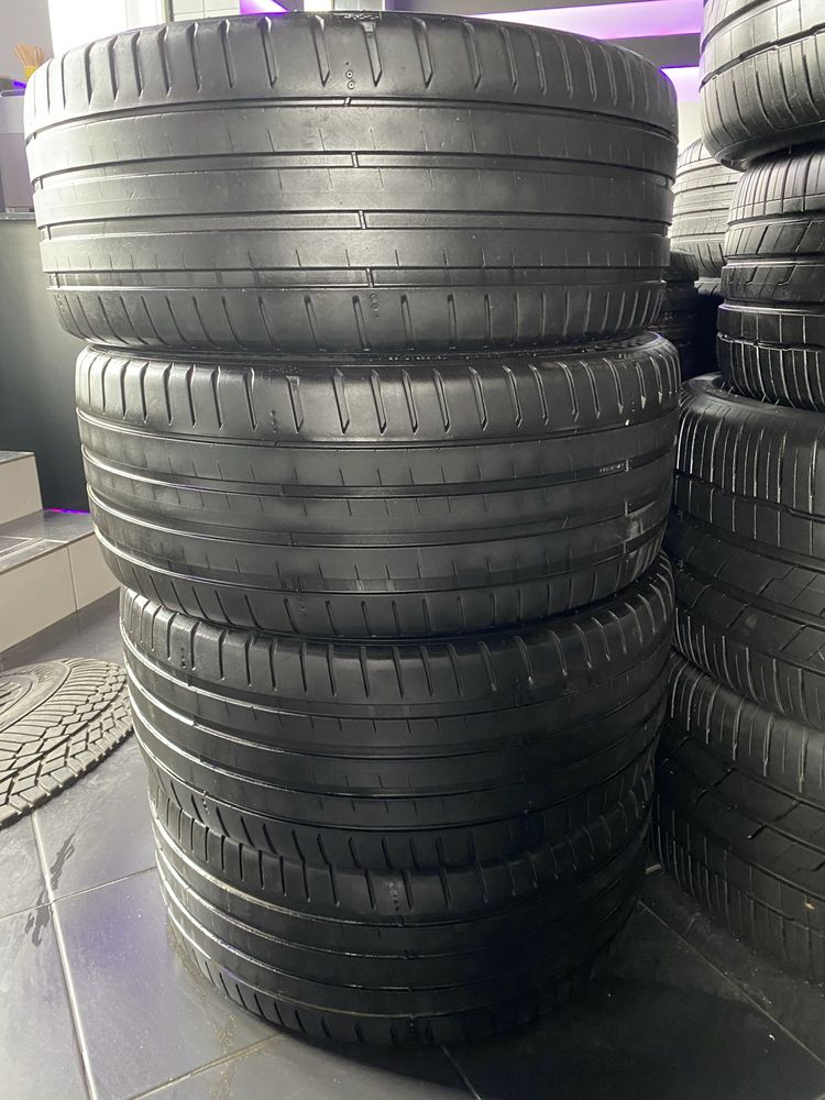 235/40/R19 Michelin Pilot Sport 5