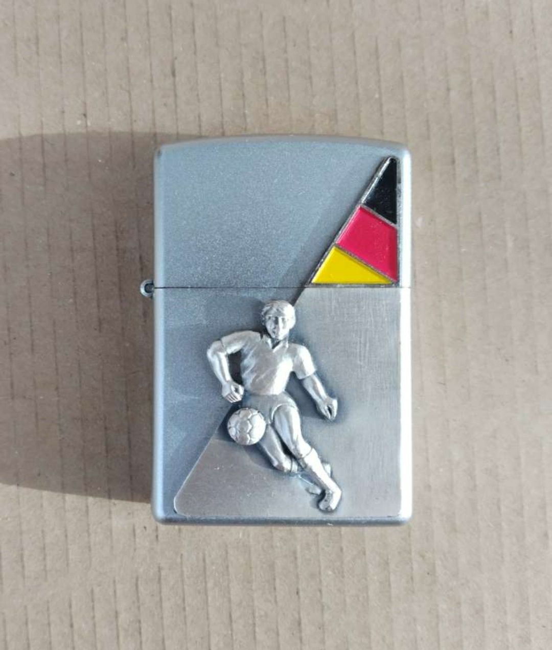 Зажигалка Zippo 2005 год,  Football Player Germany