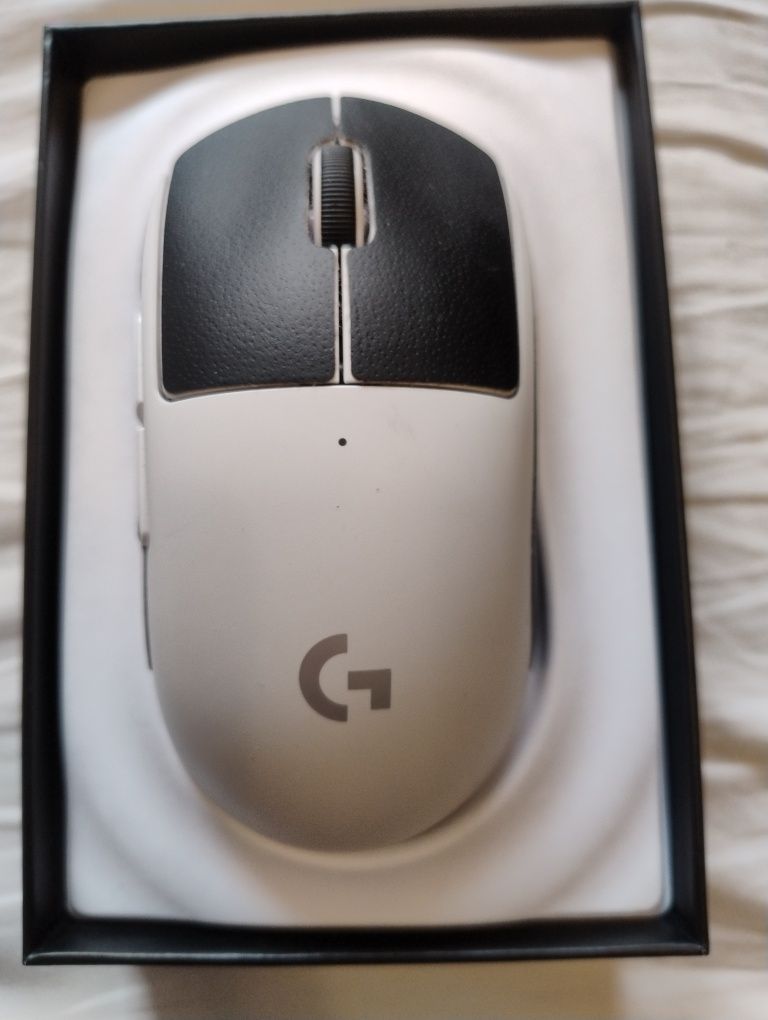 Mysz gamingowe Logitech g pro x superlight 2 bardzo dobry stan