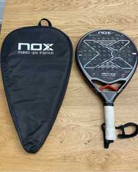 Raquete Padel NOX AT10 GENIUS 18K + Capa para transporte