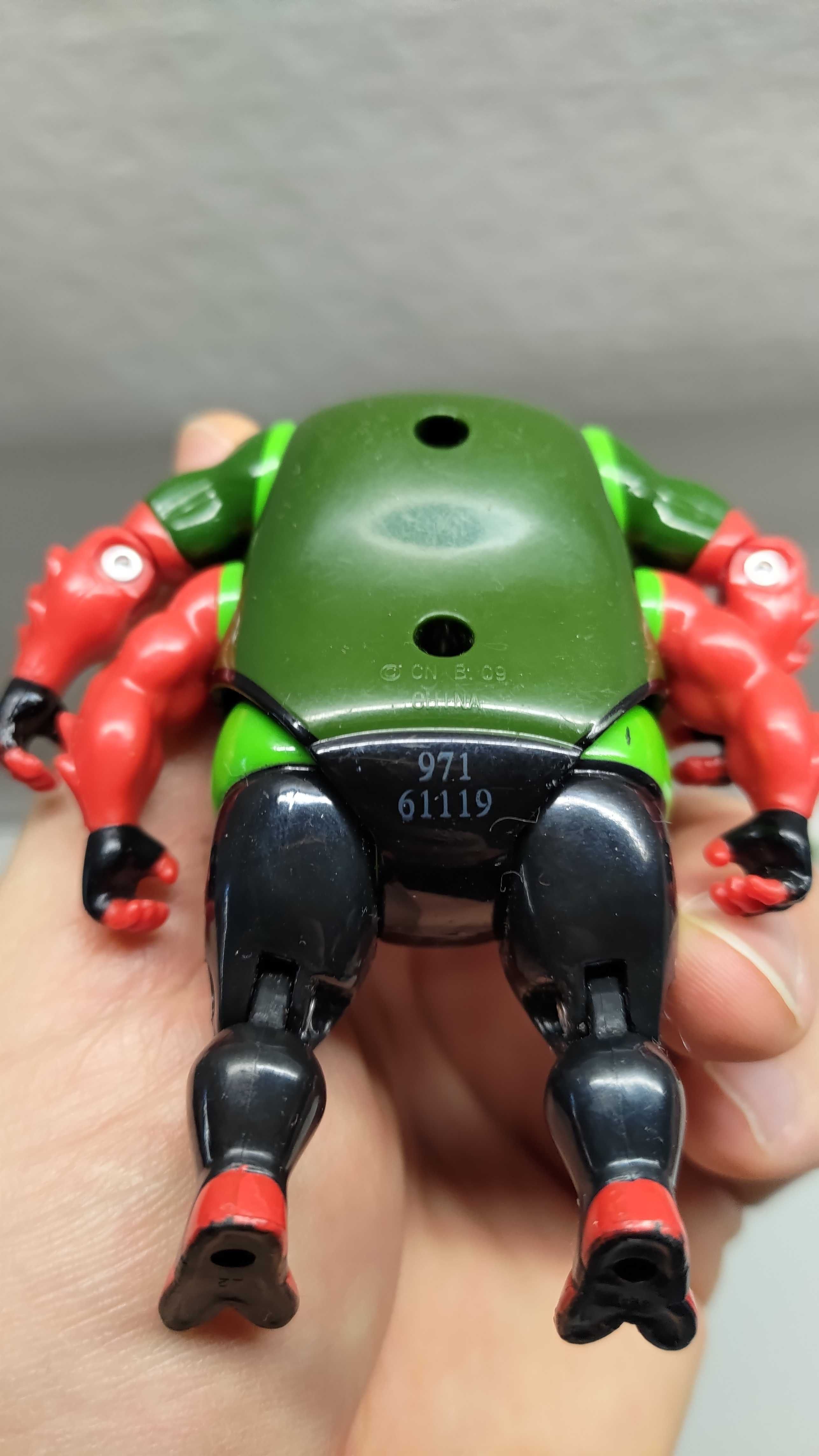 Бен тен Бен 10 ben 10 ben ten playmates bandai гумнозавр силач ядро
