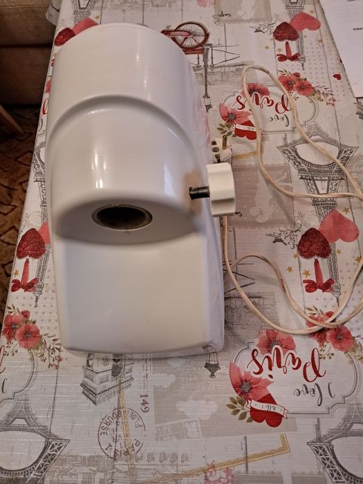 Електромясорубка Ельво, на запчасти.