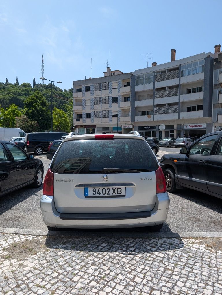 Peugeot 307 1.4 Gasolina – 7 Lugares