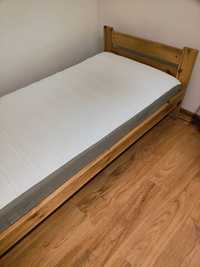 Łóżko sosnowe z wygodnym materacem Ikea