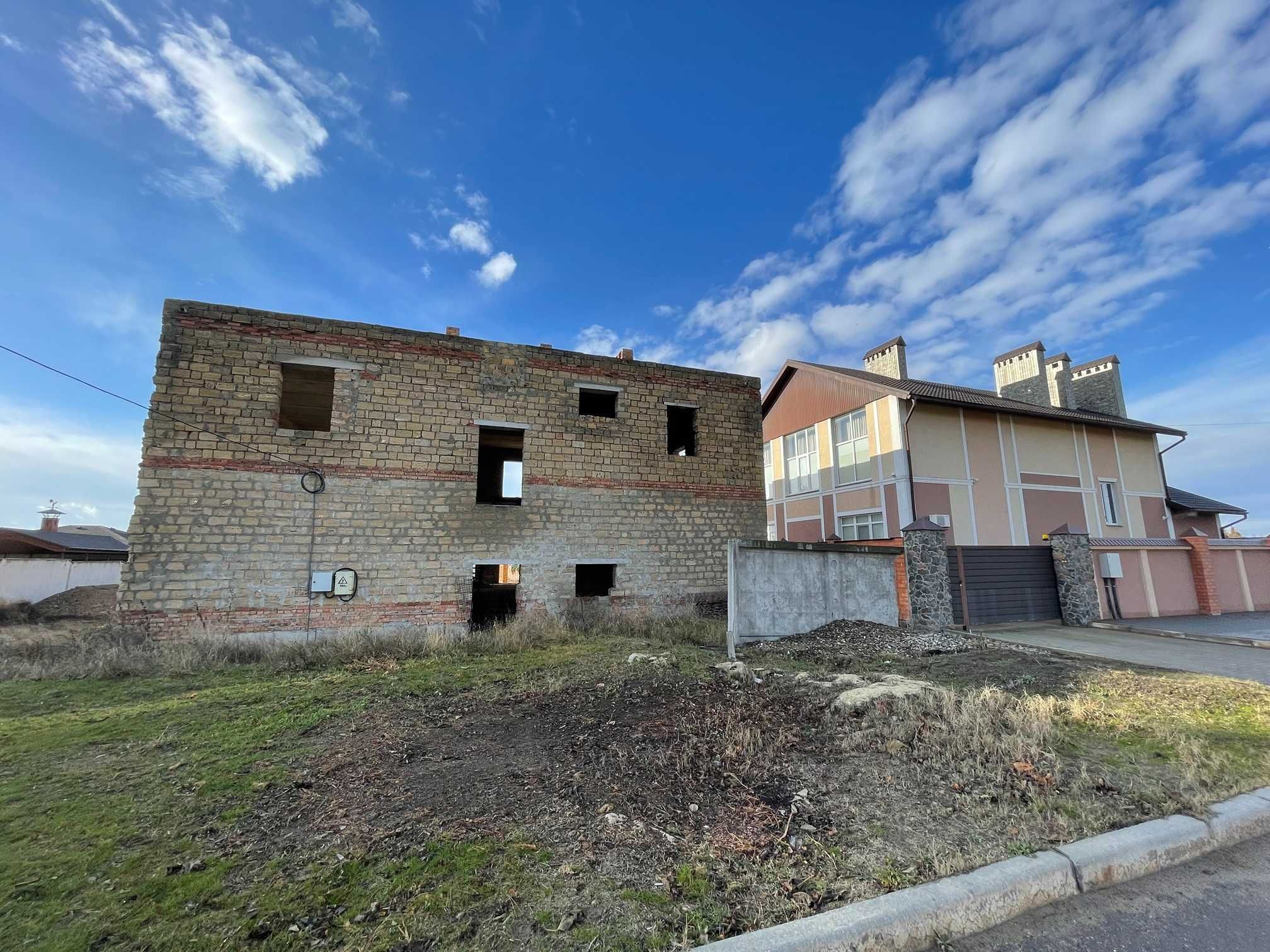 Соляні еліт. район будинок 400 кв.м,7 сот на березі ціна 130 тис.у.о.