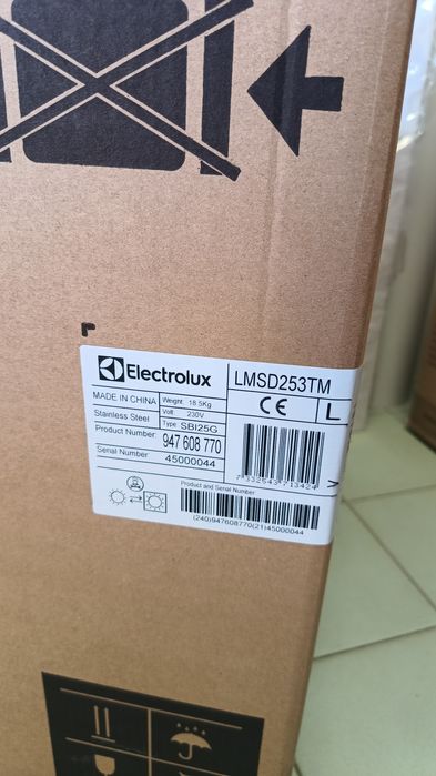 Mikrofala Electrolux LMSD253TM