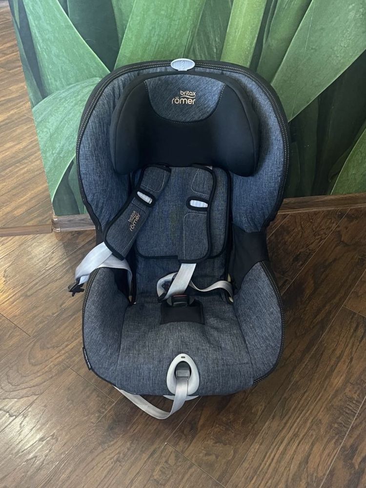 Автокрісло Britax-Romer KING II LS BLACK SERIES Blue Marble