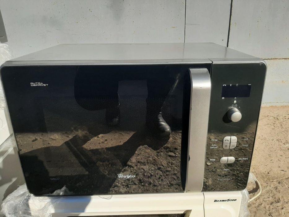 Мікрохвильовка Panasonic інверторна