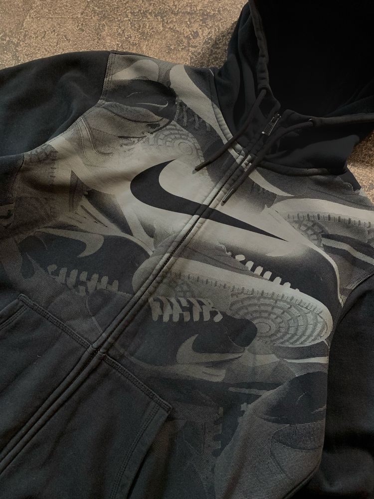 Зіпхуді Nike Tech Flecce Big Swoosh Big Print Sneakers
