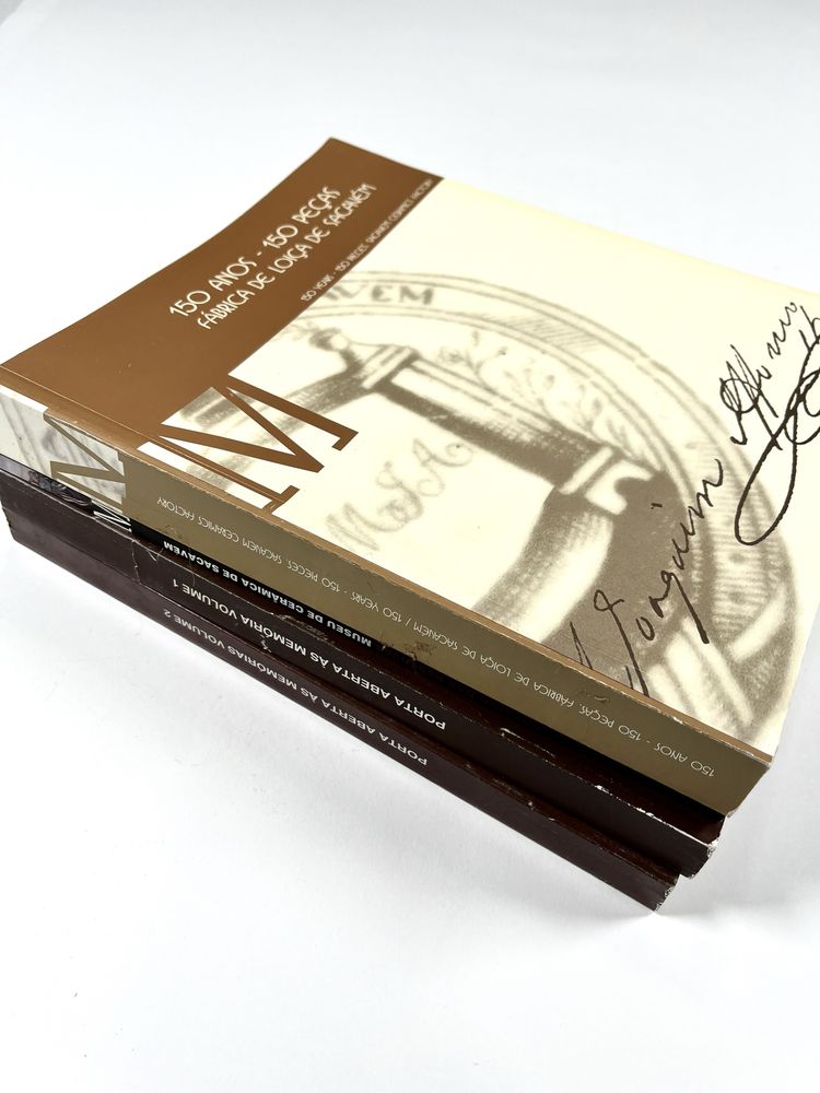 Lote de 4 livros FÁBRICA DE LOIÇA / Museu de Cerâmica de Sacavém