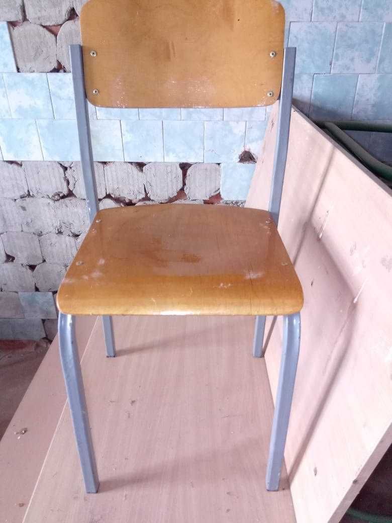 Продам стулья школьные ученические