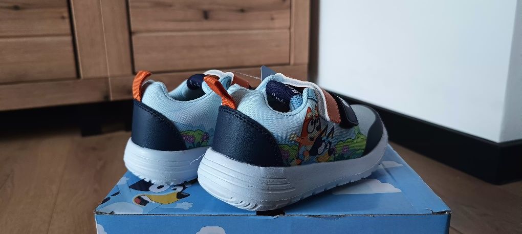 Sportowe buty na rzep Bluey super lekkie dziecięce z postacią z bajki