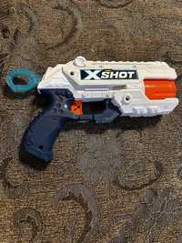 Zuru x-shot бластер пістолет
