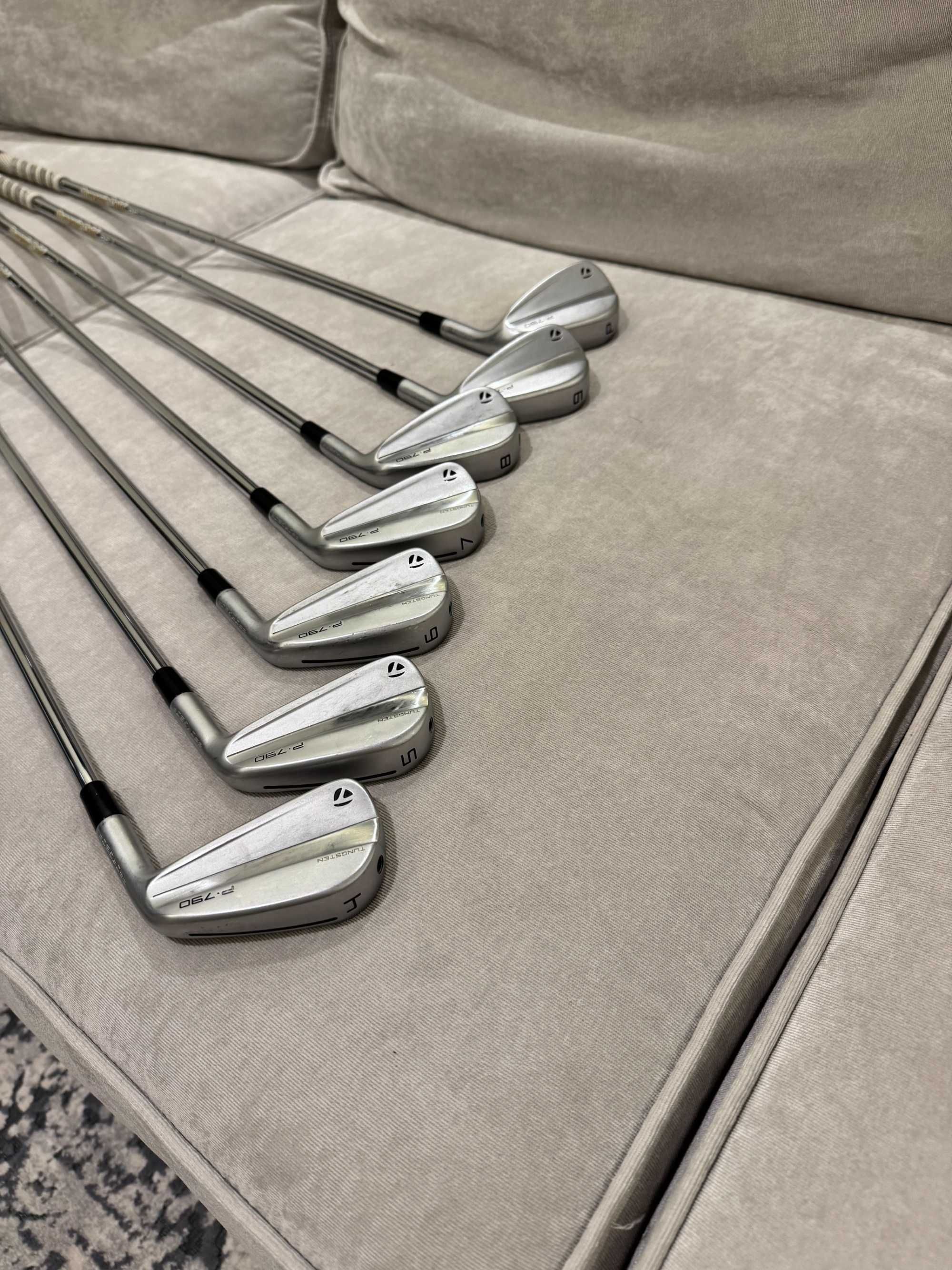 TaylorMade P790 Set ferros 4-P