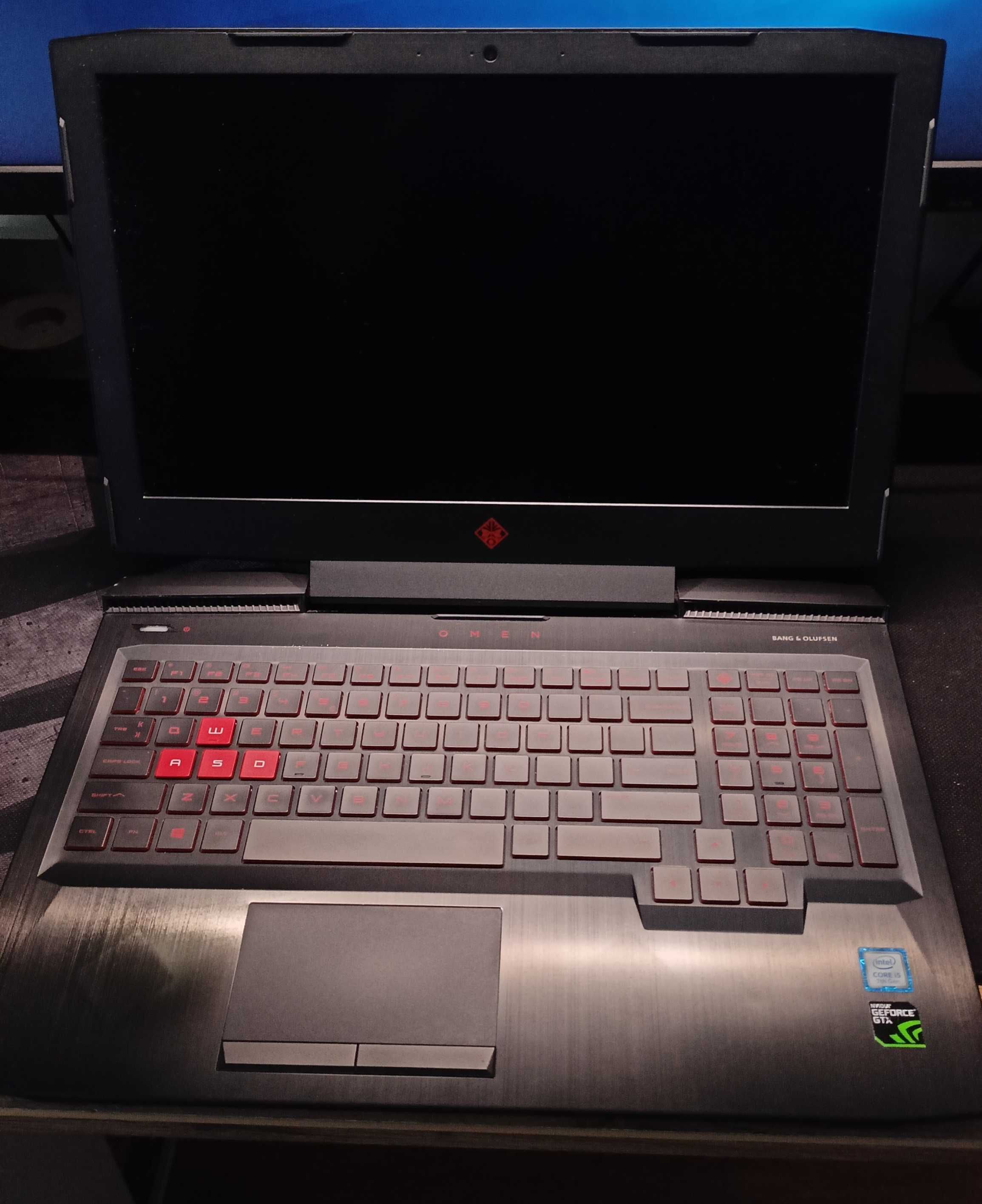 Laptop HP OMEN 15 - i5, GTX 1050, 8GB, SSD + HDD