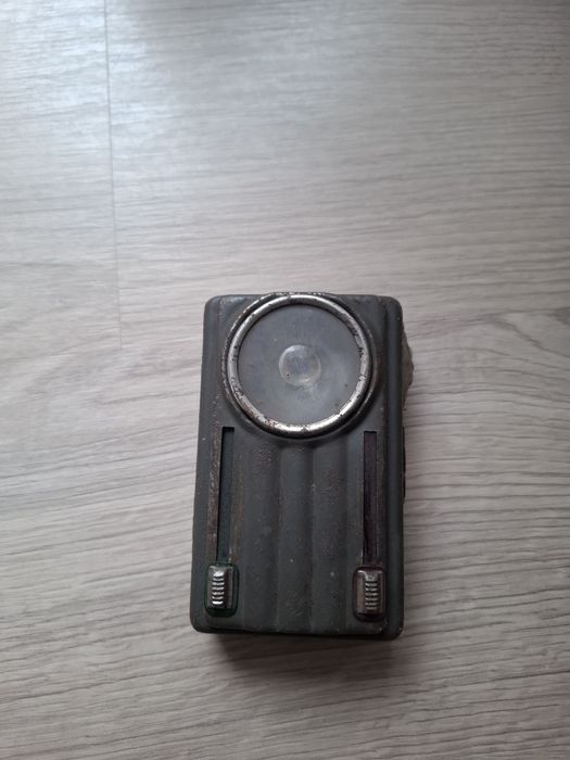 Latarka sygnałowa prl wojskowa lampa