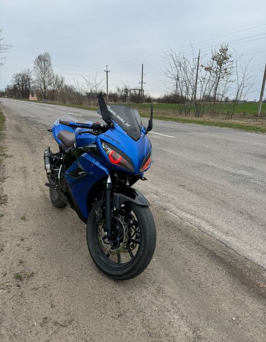 Продам мотоцикл ф2ф200