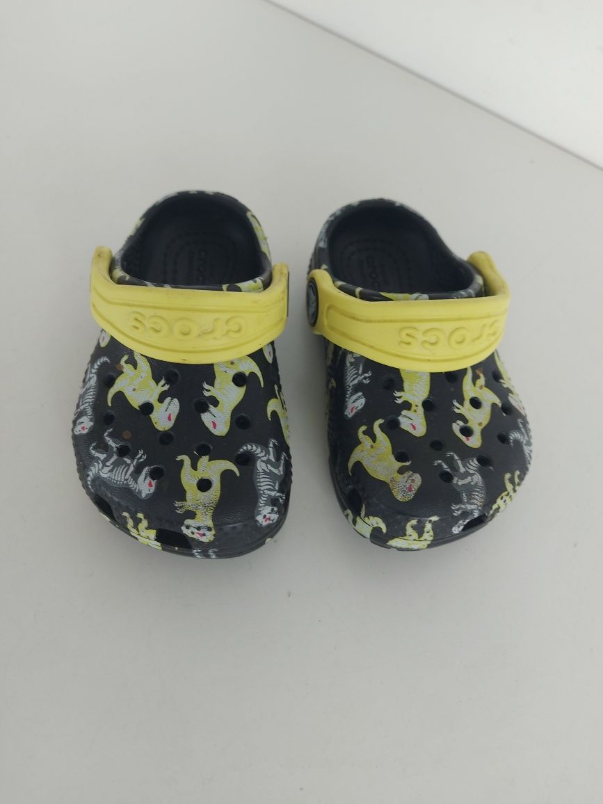 Buty dziecięce sandały Crocs w rozmiarze 20-21