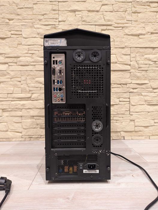 Gaming PC GeForce RTX 3060 AMD Ryzen 5 5600